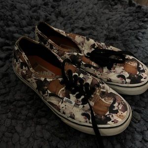 Vans x ASPCA cat vans!